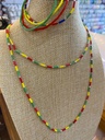 Kit de perles de rocaille longues, coloris : vert, jaune, rouge et séparateurs argentés, env. 3000 pièces