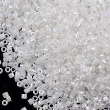 Perles Miyuki delica 11/0 fiole d'env.3g BLANC NACRE BRILLANT DB0201