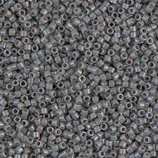 Perles Miyuki delica 11/0 fiole d'env. 3gr GRIS BRILLANT DB652