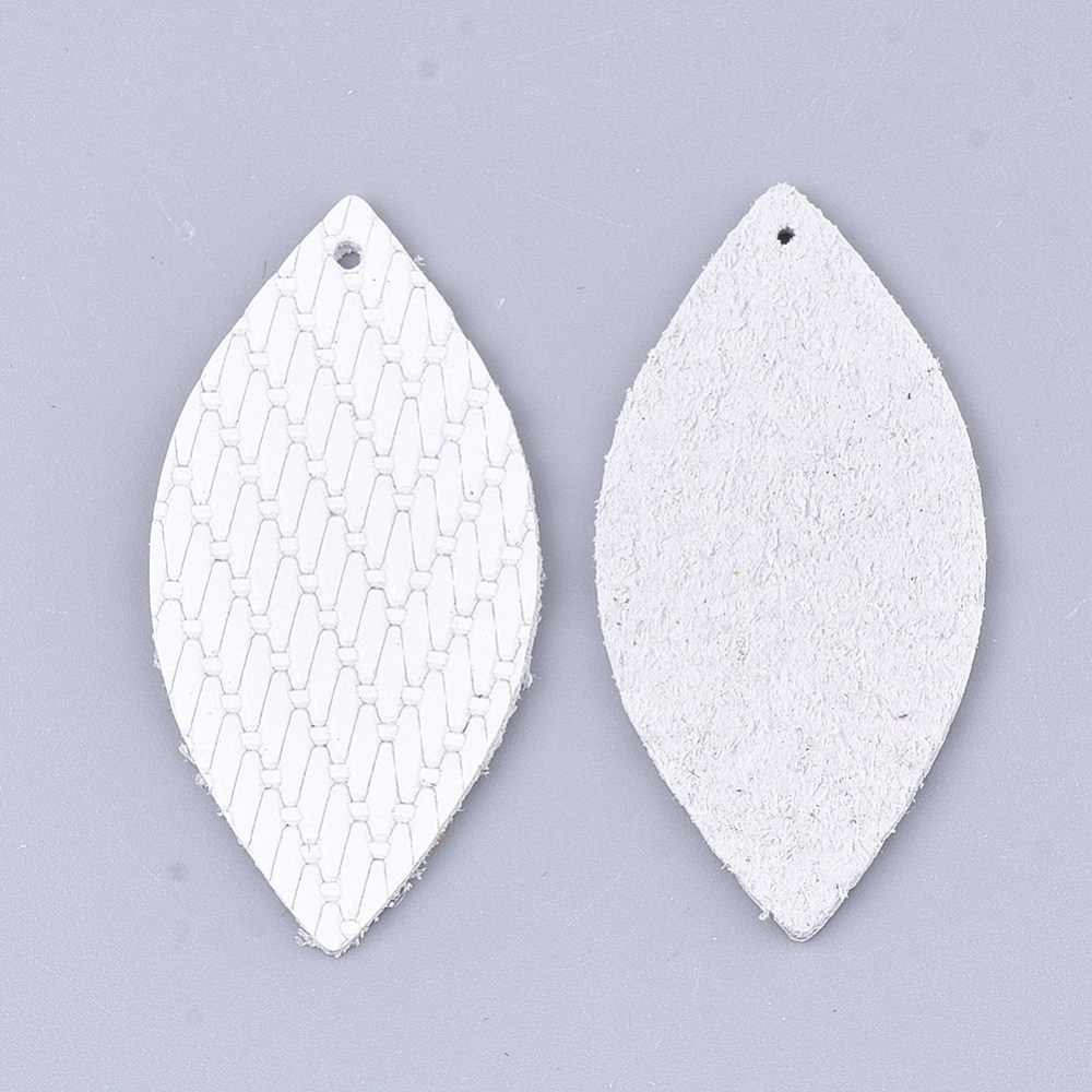 Pendentif en cuir de vachette, feuille, couleur blanc, 44x21x1mm, trou 1.5mm