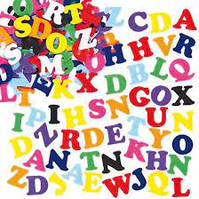 Lettres en feutrine multicolores 150 pièces