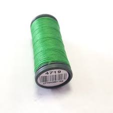 DMC Bobine de fil 100% polyester 120m 4719