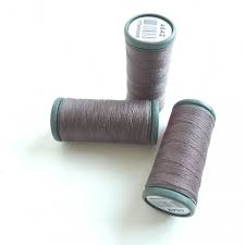 DMC Bobine de fil 100% polyester 120m 4642