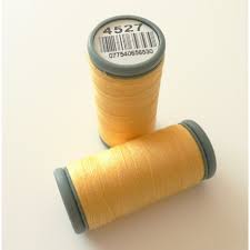 DMC Bobine de fil 100% polyester 120m 4527