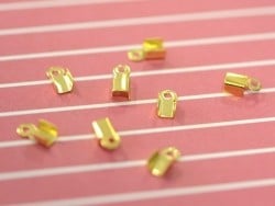 Embout de cordon à écraser, doré, 2mm, trou 1mm