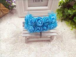 Mini bouquet 12 roses en mousse, tige 7cm, diam rose 2cm, couleur bleu azur