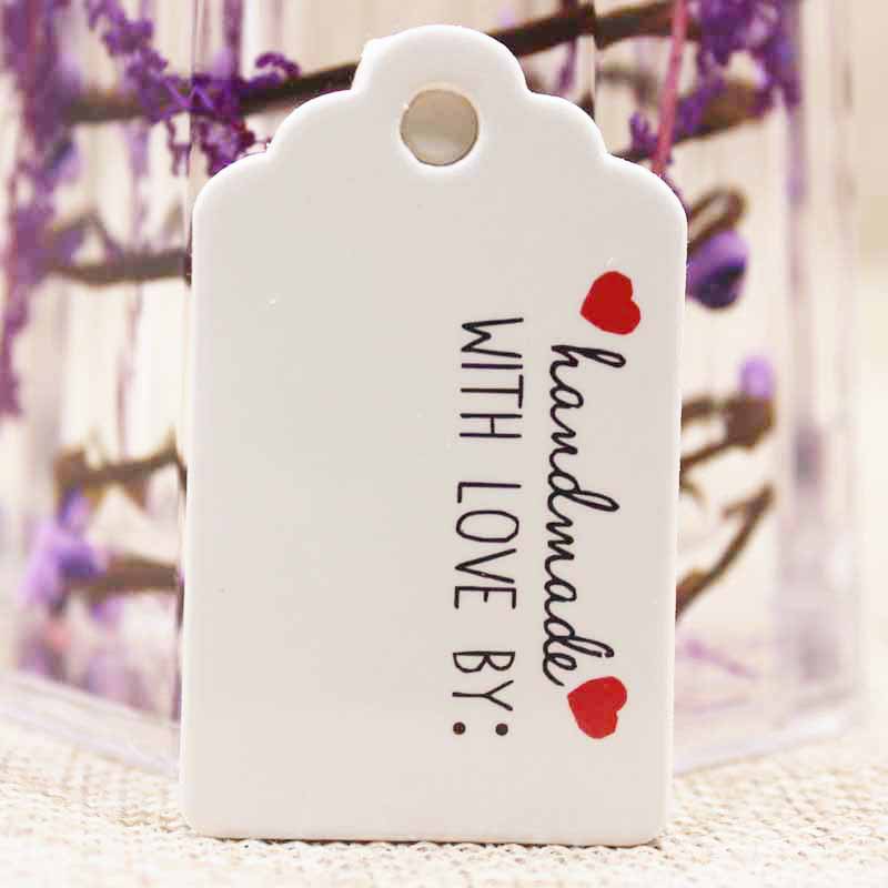 Etiquettes en carton "handmade with love", blanches, rectangle 50x30x0,4mm, trou 5mm x 10 pcs