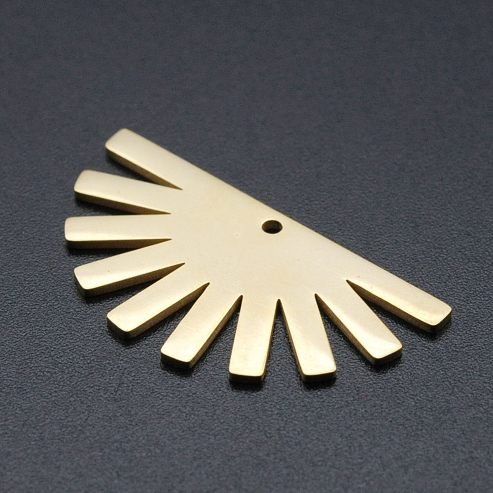 Pendentif INOX doré, éventail, 17,5x33x1mm, trou 1,6mm