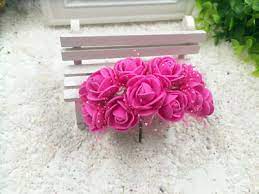 Mini bouquet 12 roses en mousse, tige 7cm, diam rose 2cm, couleur rose fushia