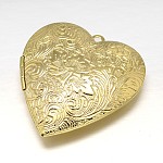 Pendentif coeur en laiton doré, qui s'ouvre, 40x42x10mm, trou 2mm