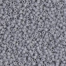 Perles Miyuki delica 11/0 Tube de 7.2gr DB1139-TB GHOST GRAY (gris foncé)