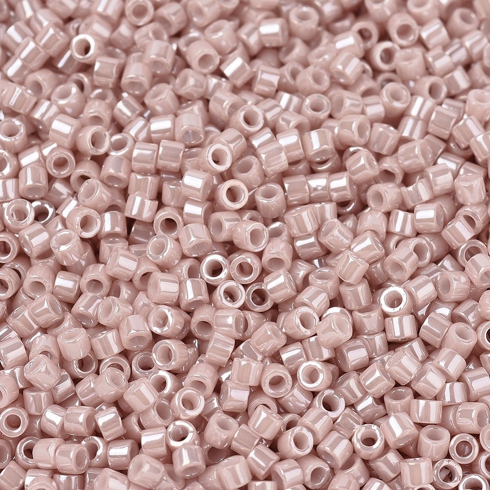 Perles Miyuki delica 11/0 fiole d'env. 3gr ROSE PALE BRILLANT, DB1535
