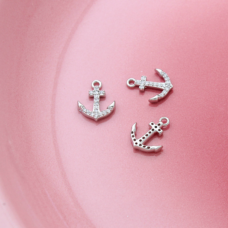Pendentif en laiton argenté, ancre marine avec strass, 13x10mm, trou 1,5mm, l'unité