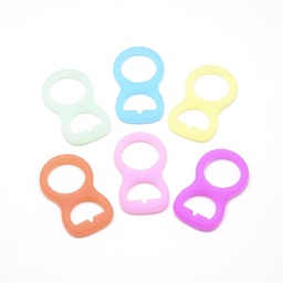 [8977   SIL-T036-M] Attache tétine en silicone, couleur mixte, 53x31x4mm trou 22.5mm